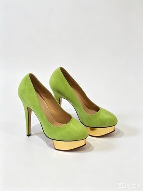 CHARLOTTE OLYMPIA DOLLY   Lime Green Platform Pump